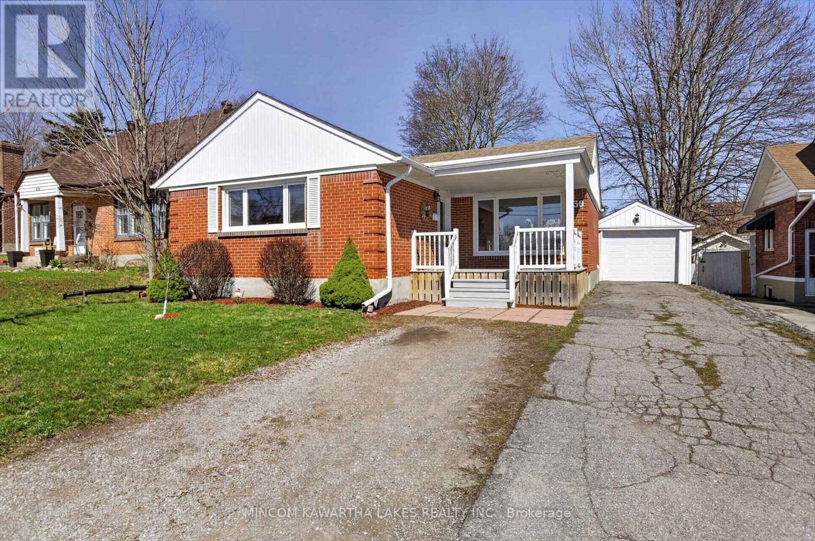 630 Sherbrooke Street, Peterborough (Town Ward 3), Ontario  K9J 2P6 - Photo 1 - X13025472