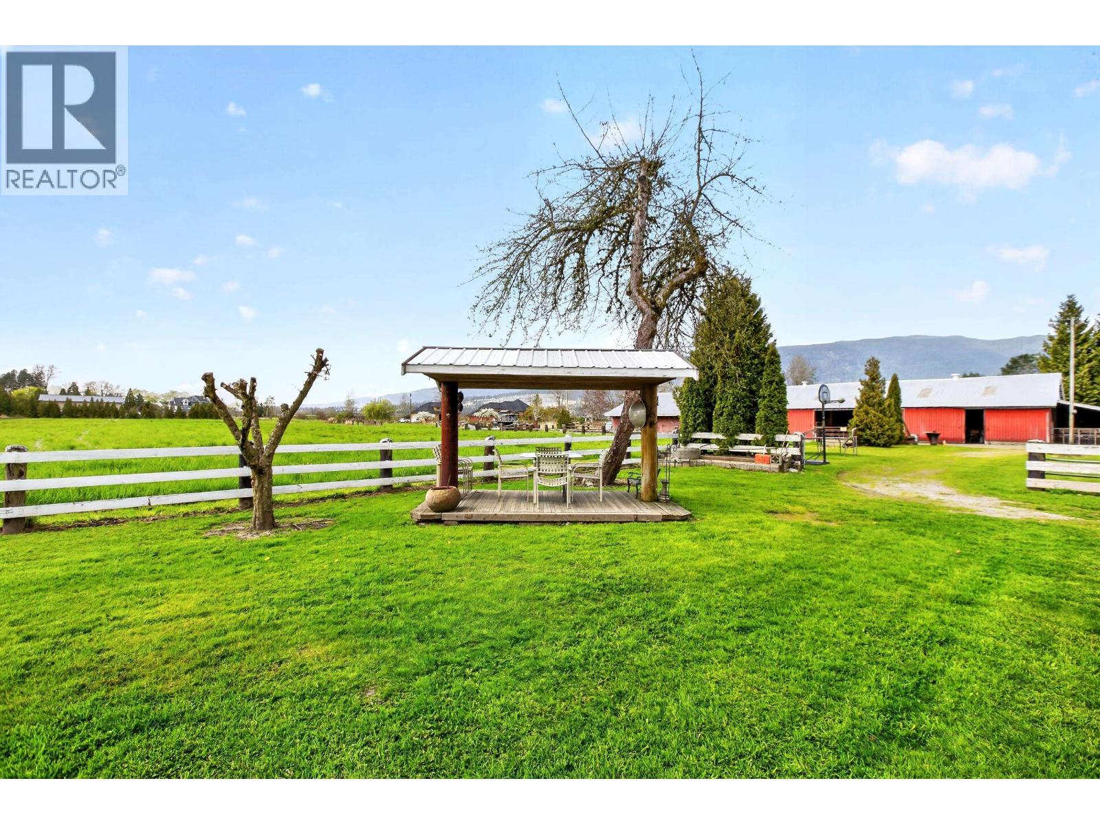 15023 Harris Road, Pitt Meadows, British Columbia  V3Y 1Z1 - Photo 33 - R3111296