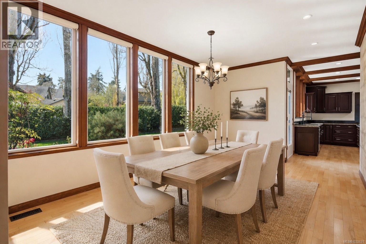 1174 South Valley Pl, Saanich, British Columbia  V8Z 7Z1 - Photo 7 - 1032631