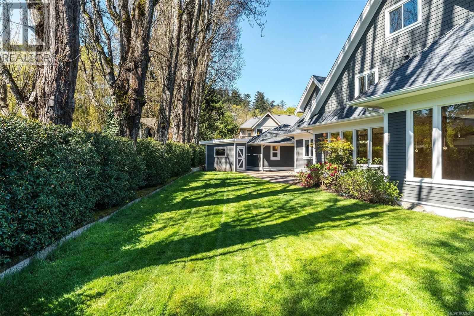 1174 South Valley Pl, Saanich, British Columbia  V8Z 7Z1 - Photo 45 - 1032631