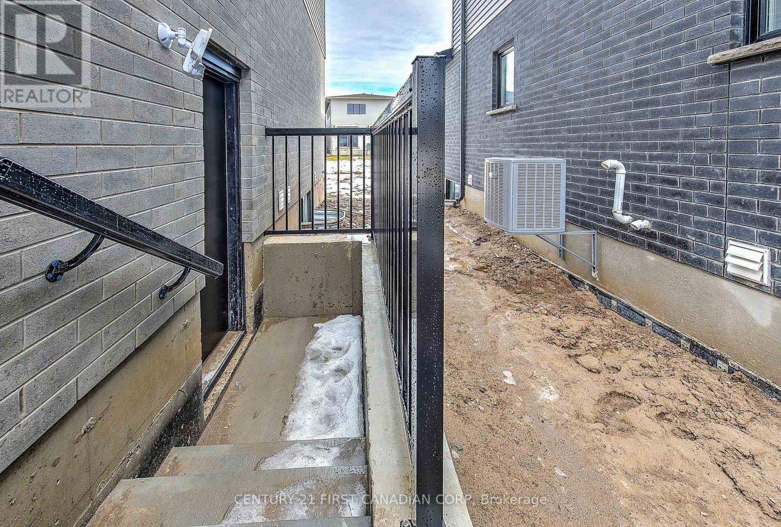 Photo 30 of 30 for 245 Hesselman Crescent