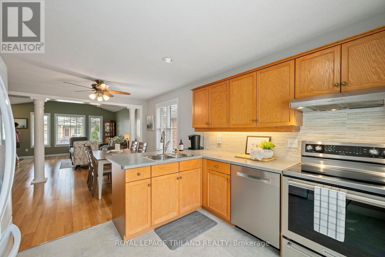 24 Sifton Drive, St. Thomas, Ontario  N5R 6C7 - Photo 11 - X13025580