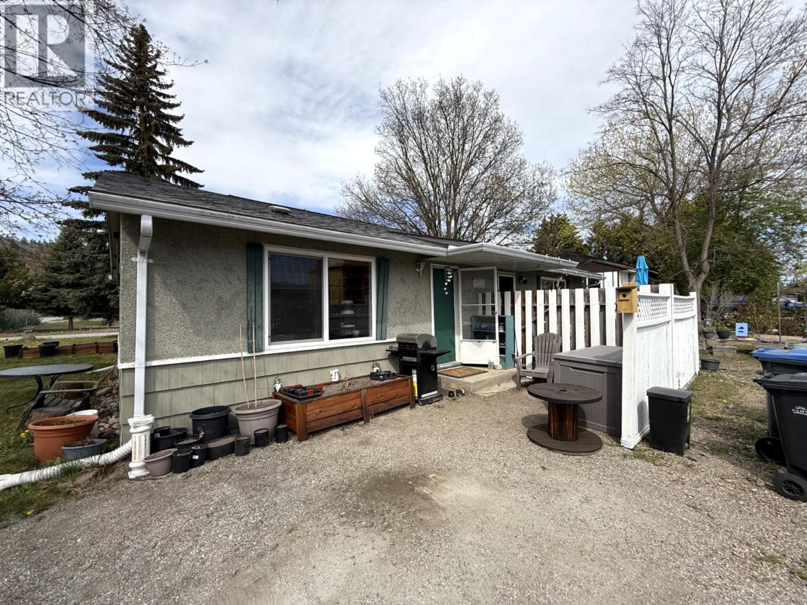 13602 Spencer Avenue, Summerland, British Columbia  V0H 1Z0 - Photo 2 - 10384064