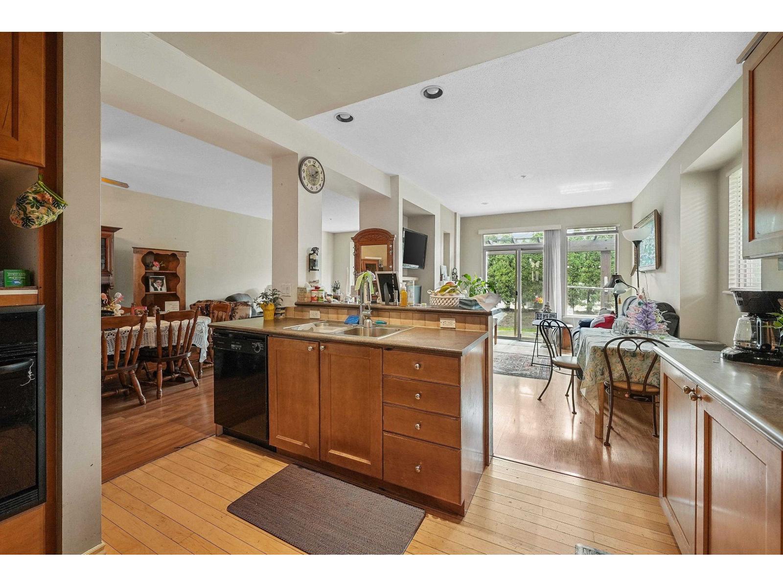 103 16655 64 Avenue, Surrey, British Columbia  V3S 3V1 - Photo 9 - R3113593