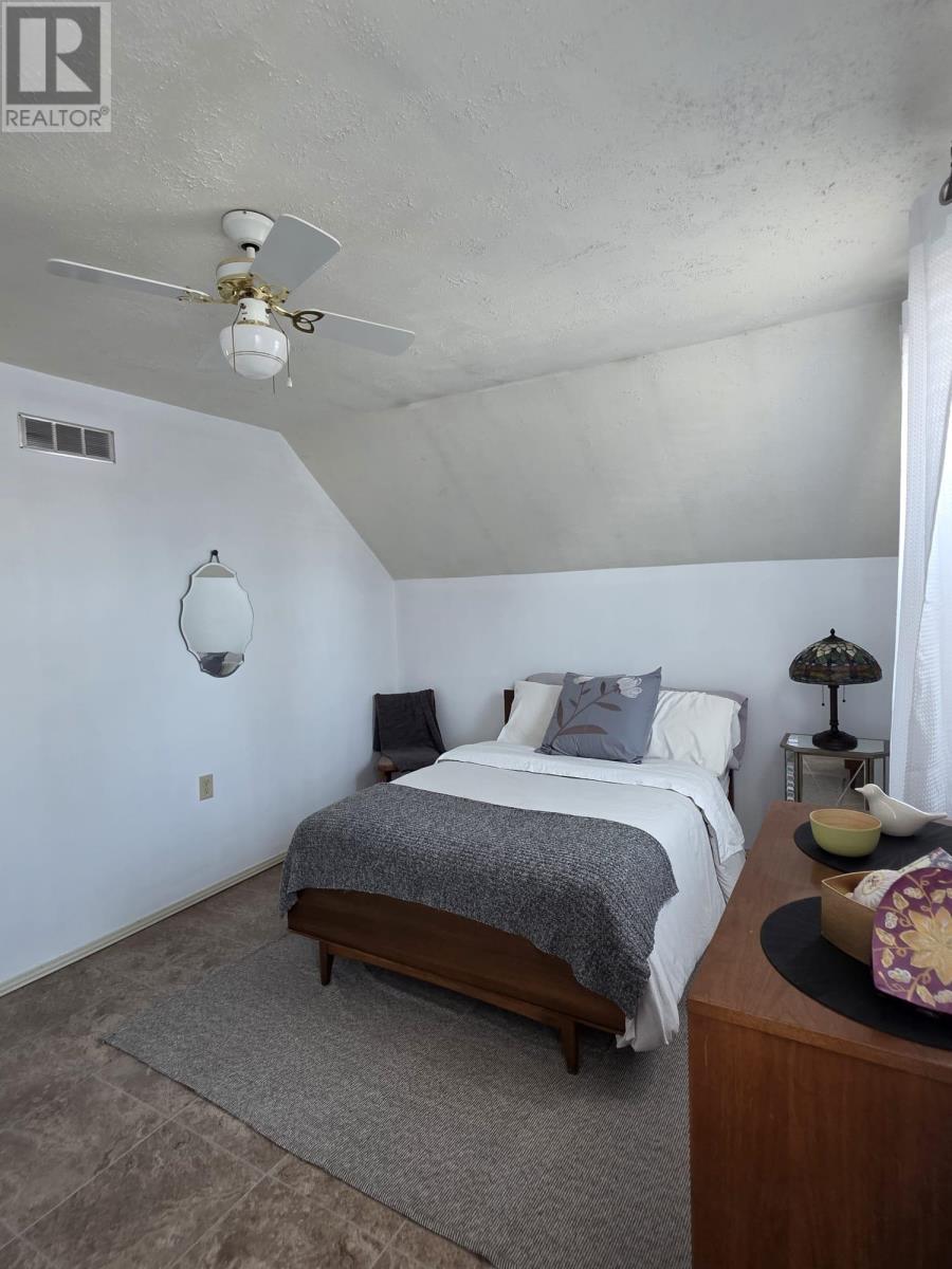 1317 Home Ave, Thunder Bay, Ontario  P7E 3B8 - Photo 20 - TB2600753