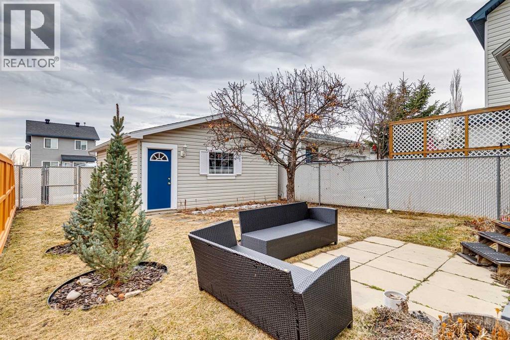 81 Bridlewood Manor Sw, Calgary, Alberta  T2Y 3T4 - Photo 30 - A2294484