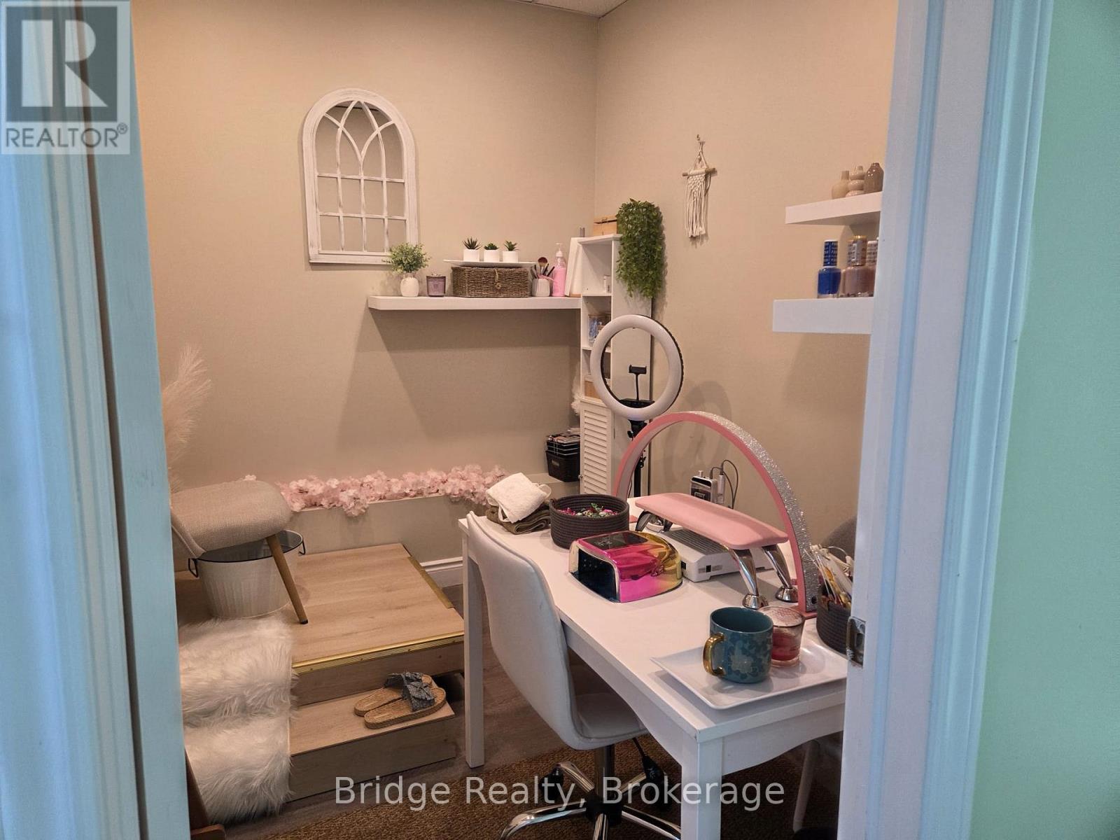 4 - 635 Greenhill Avenue, Hamilton, Ontario  L8K 5W8 - Photo 17 - X12878280