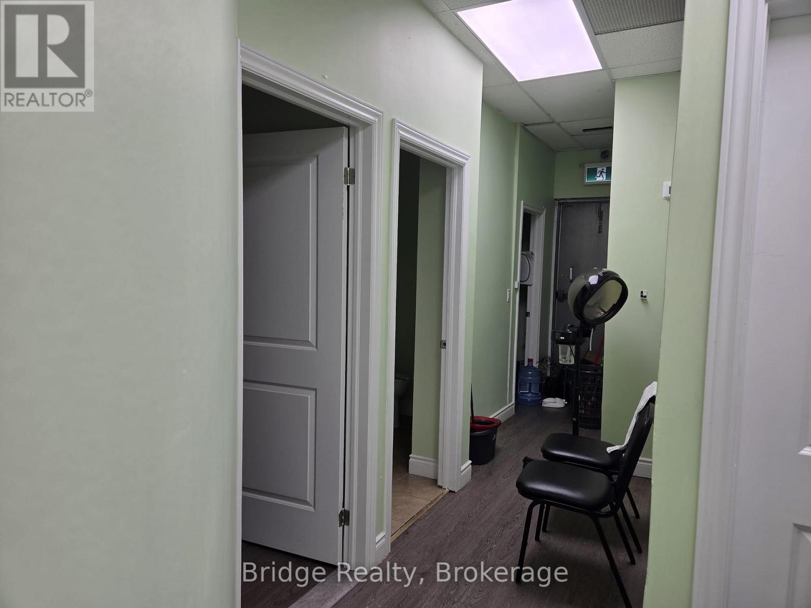 4 - 635 Greenhill Avenue, Hamilton, Ontario  L8K 5W8 - Photo 24 - X12878280