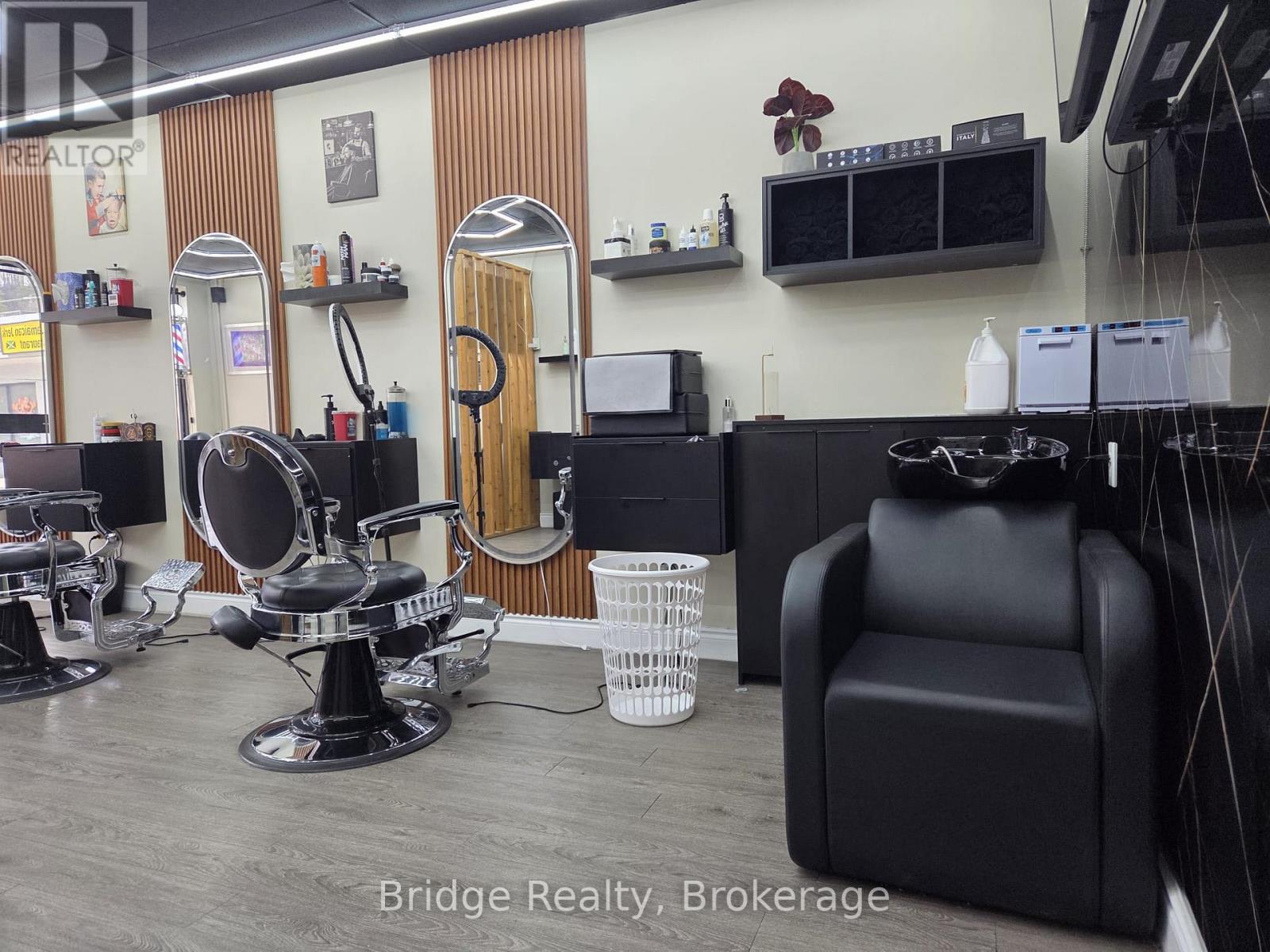 4 - 635 Greenhill Avenue, Hamilton, Ontario  L8K 5W8 - Photo 14 - X12878280