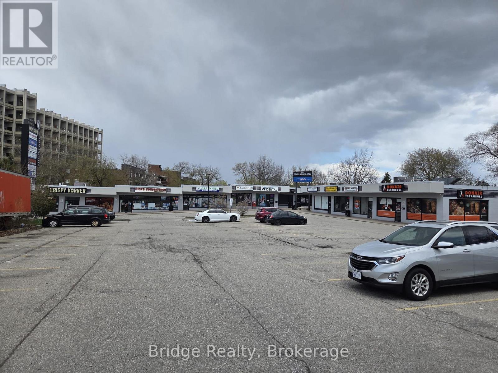 4 - 635 Greenhill Avenue, Hamilton, Ontario  L8K 5W8 - Photo 30 - X12878280