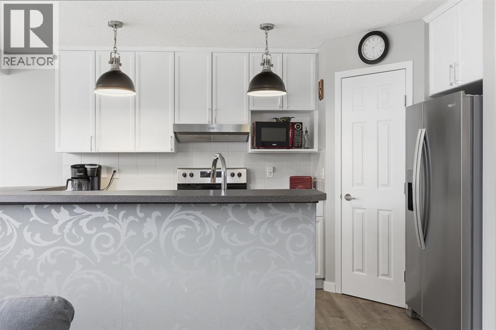 44 Cimarron Grove Way, Okotoks, Alberta  T1S 2L9 - Photo 9 - A2300564