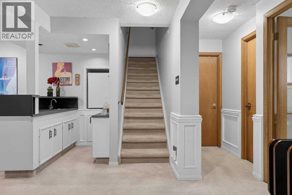 1480 Berkley Drive NW, Calgary, Alberta  T3k 1T8 - Photo 22 - A2301286