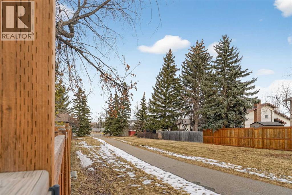 1480 Berkley Drive NW, Calgary, Alberta  T3k 1T8 - Photo 37 - A2301286