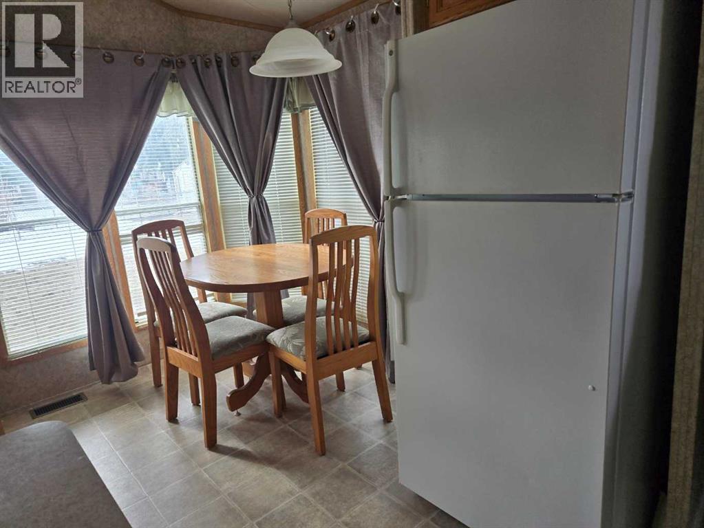 481 Carefree Resort, Rural Red Deer County, Alberta  T4G 0K6 - Photo 7 - A2303208