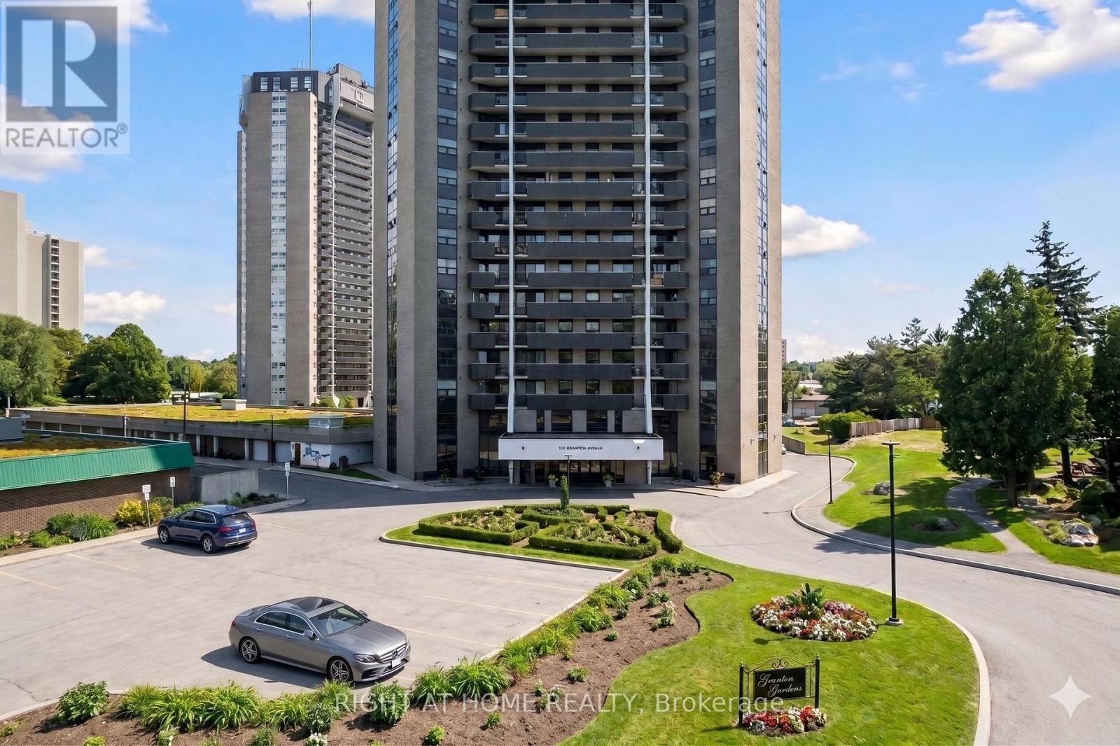 1708 - 900 DYNES ROAD, Ottawa, Ontario