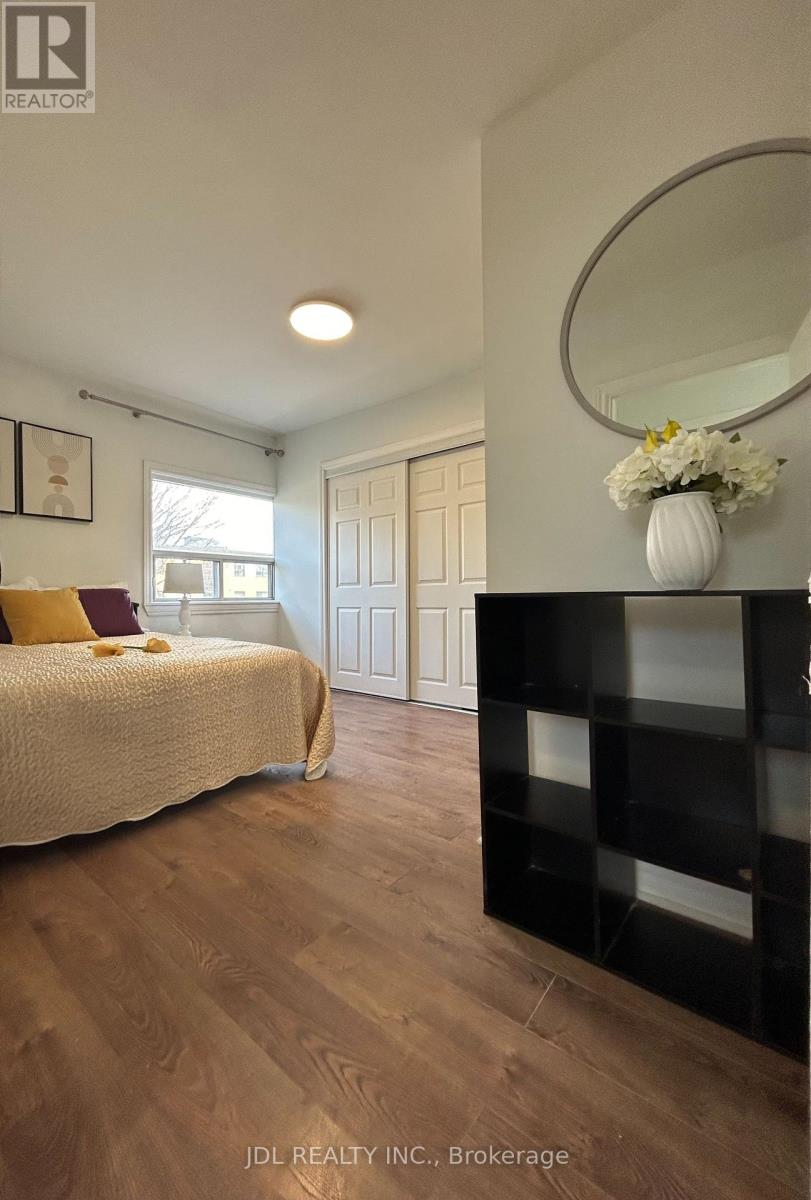 18 Cadillac Ave Avenue, Toronto, Ontario  M3H 1R9 - Photo 28 - C12808446