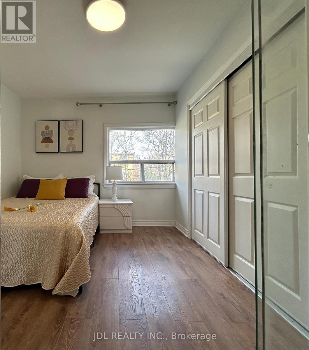 18 Cadillac Ave Avenue, Toronto, Ontario  M3H 1R9 - Photo 27 - C12808446