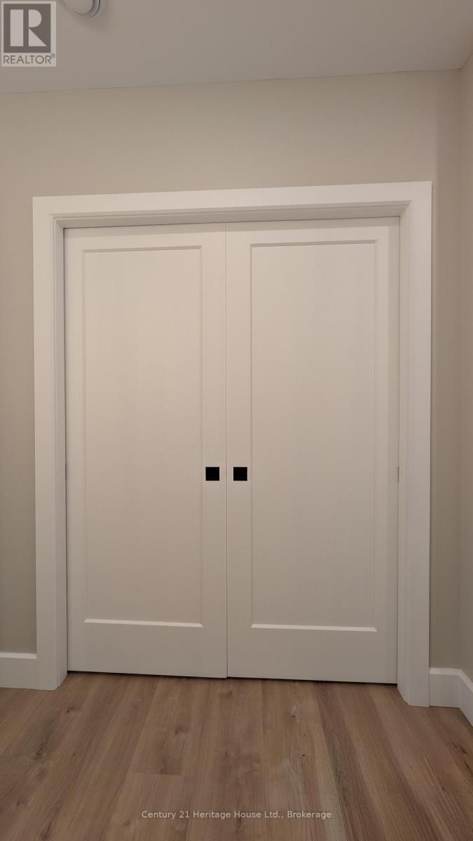 329 Arthur Street, Wellington North, Ontario  N0G 2L3 - Photo 8 - X12594642