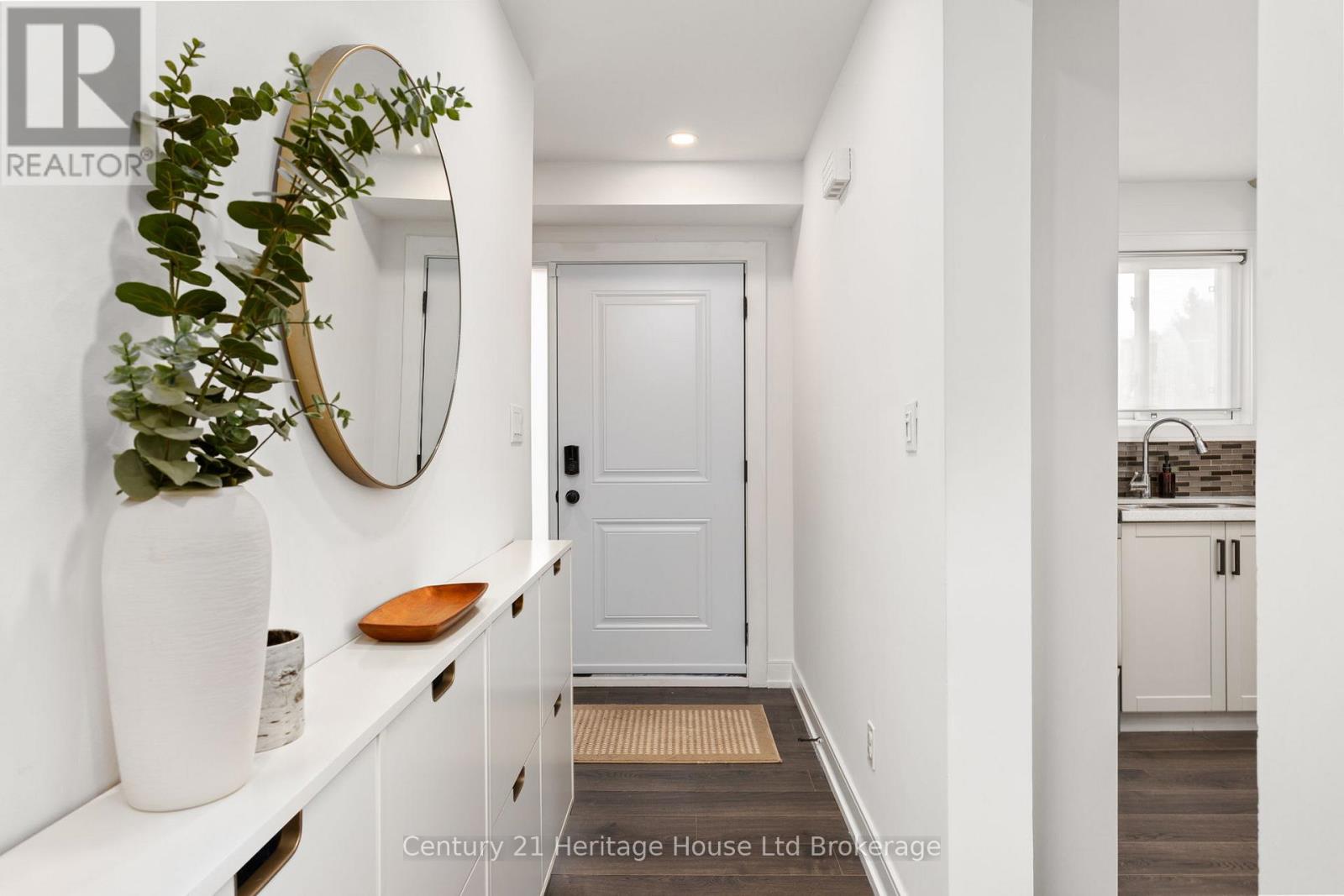 9 San Vito Way, Toronto, Ontario  M3L 2G7 - Photo 2 - W13025582