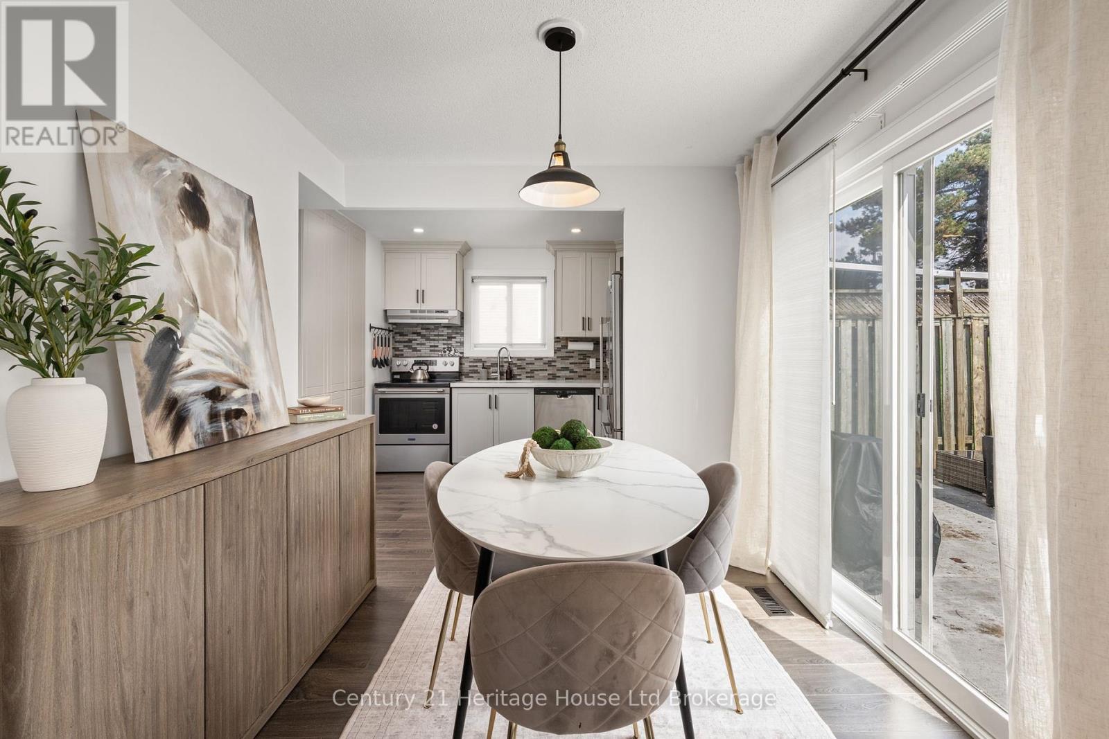 9 San Vito Way, Toronto, Ontario  M3L 2G7 - Photo 6 - W13025582