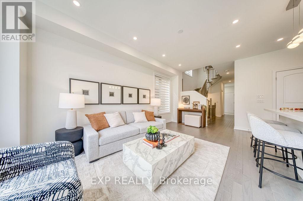 69 Freeman Williams Street, Markham, Ontario  L6C 3K4 - Photo 8 - N13021992