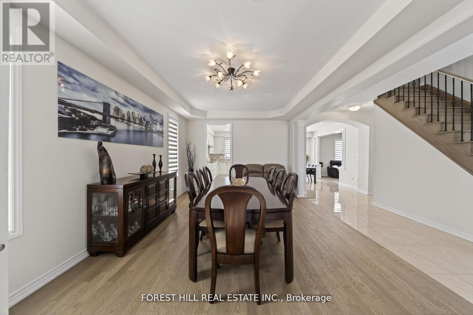 37 Rugman Crescent, Springwater, Ontario  L9X 2A2 - Photo 7 - S12975464