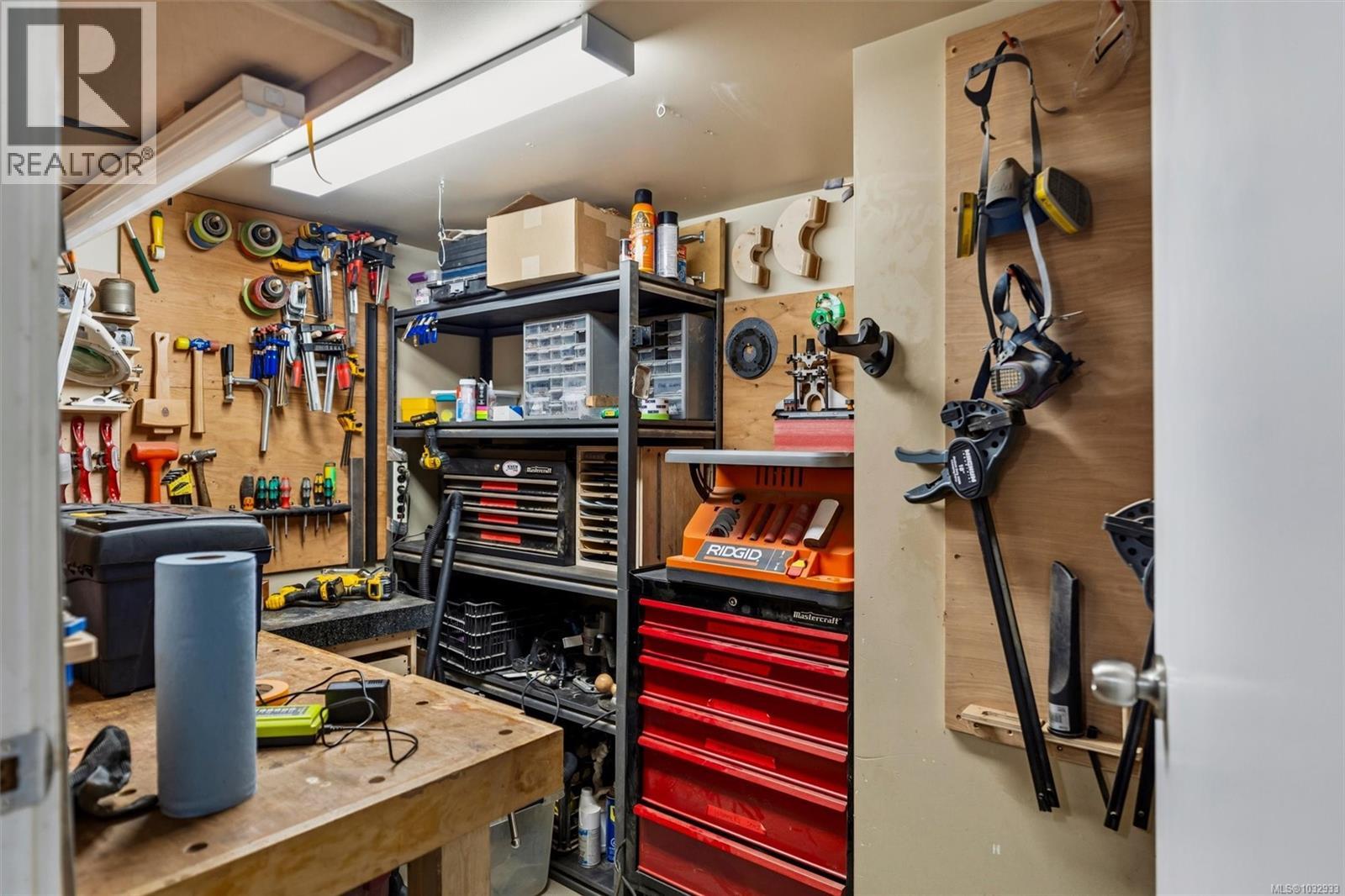 989 Dunsmuir Rd, Esquimalt, British Columbia  V9A 5C4 - Photo 22 - 1032933