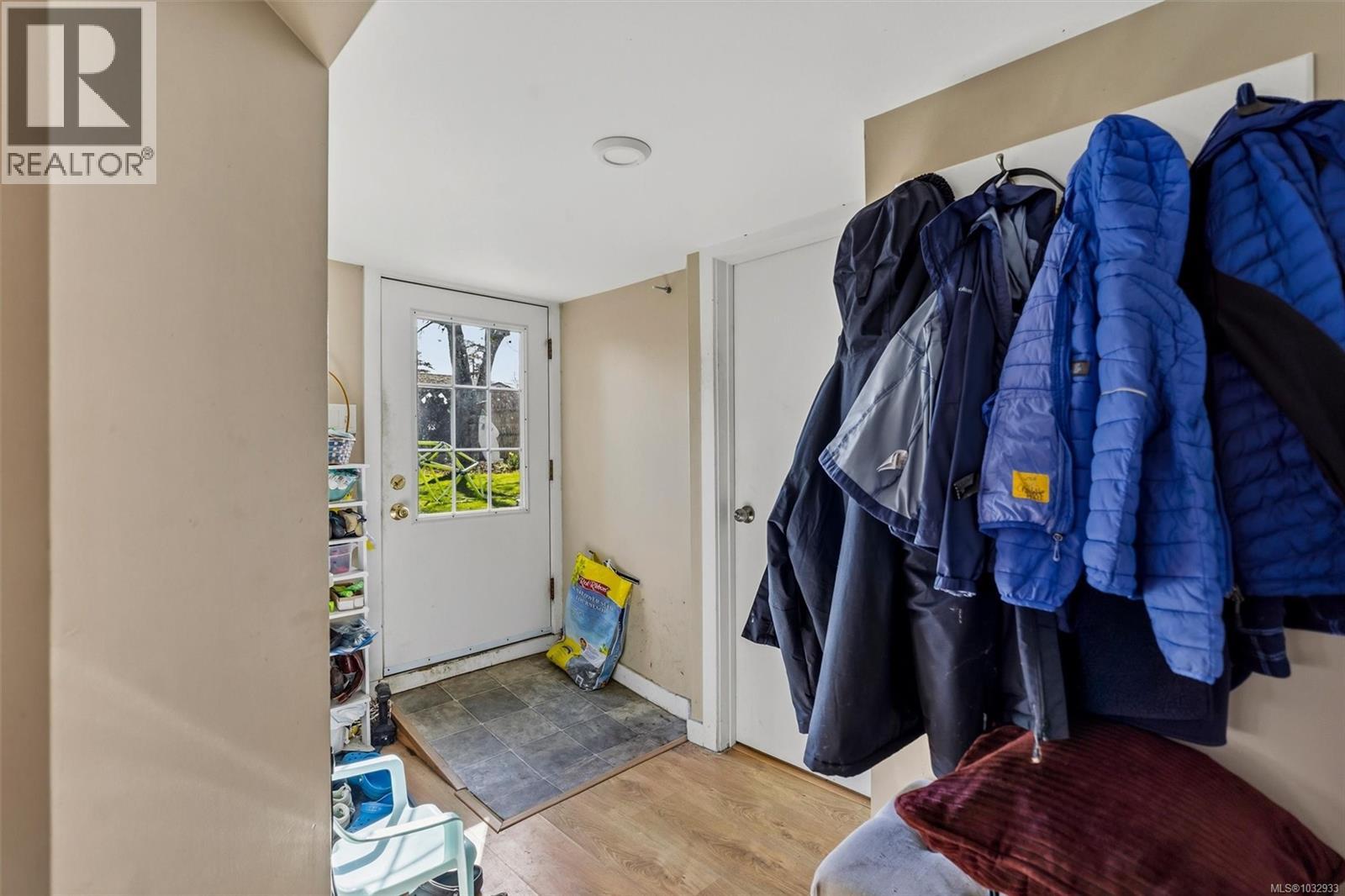 989 Dunsmuir Rd, Esquimalt, British Columbia  V9A 5C4 - Photo 24 - 1032933