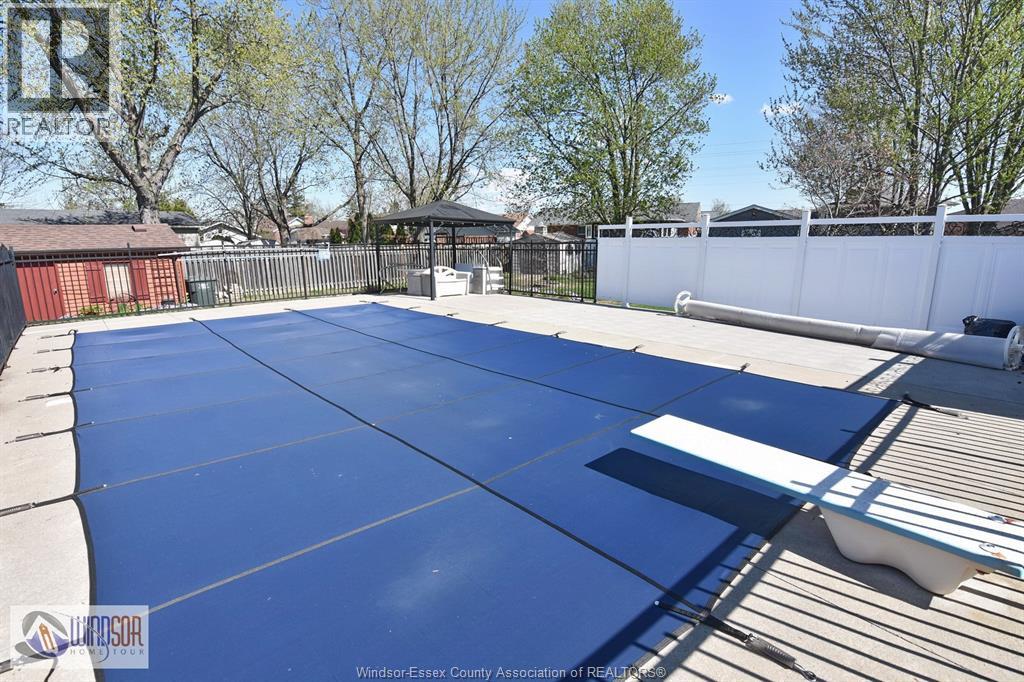 194 Brien Avenue East, Essex, Ontario  N8M 2P6 - Photo 11 - 26008780