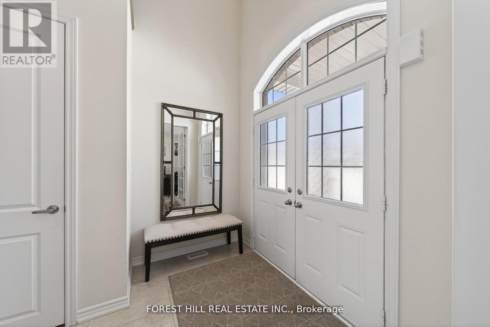 37 Rugman Crescent, Springwater, Ontario  L9X 2A2 - Photo 4 - S12975464