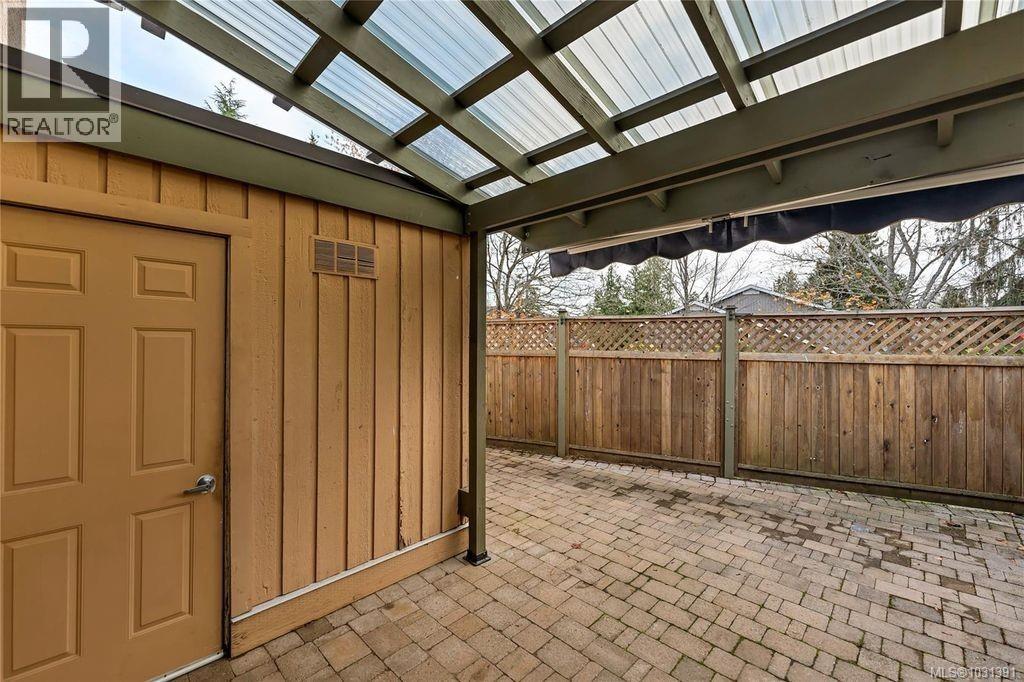 4 1945 Lisnoe Ave, Central Saanich, British Columbia  V8M 1T2 - Photo 31 - 1031391