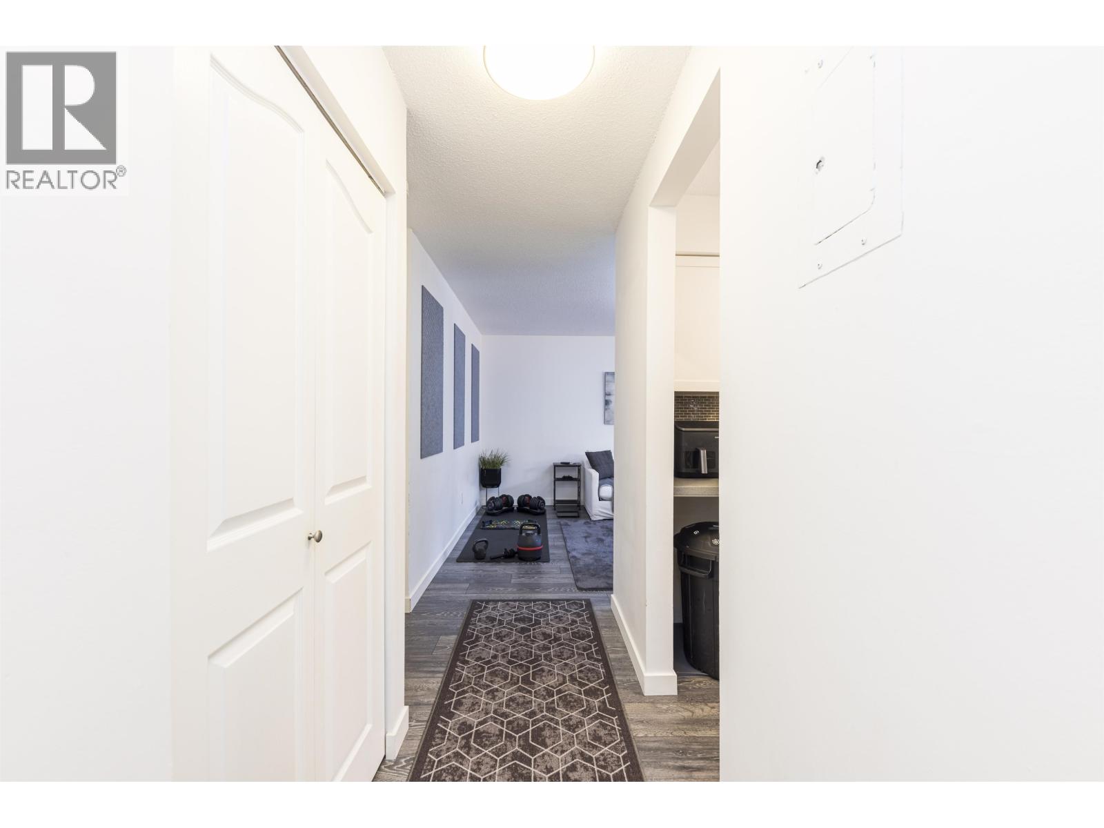 208 160 E 19th Street, North Vancouver, British Columbia  V7L 2Y8 - Photo 11 - R3113929