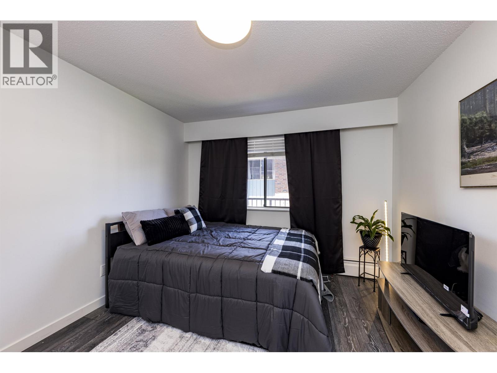 208 160 E 19th Street, North Vancouver, British Columbia  V7L 2Y8 - Photo 12 - R3113929