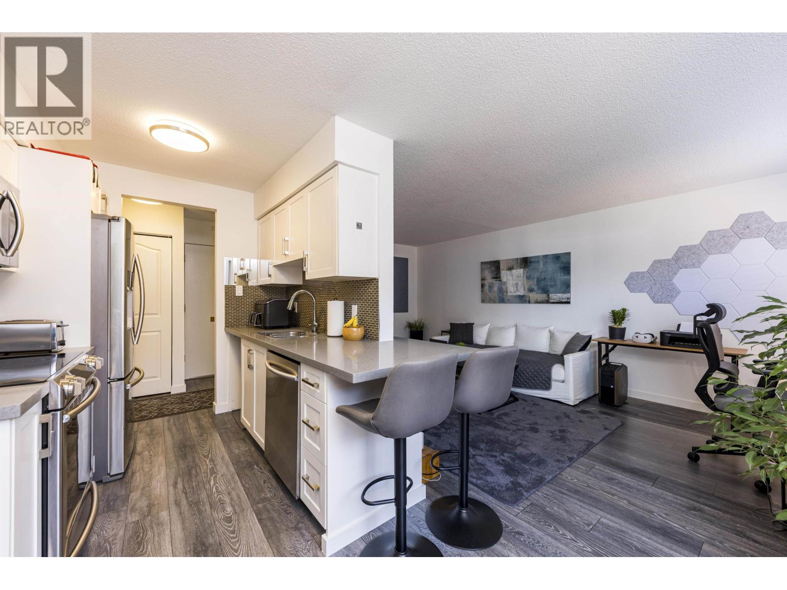 208 160 E 19th Street, North Vancouver, British Columbia  V7L 2Y8 - Photo 19 - R3113929