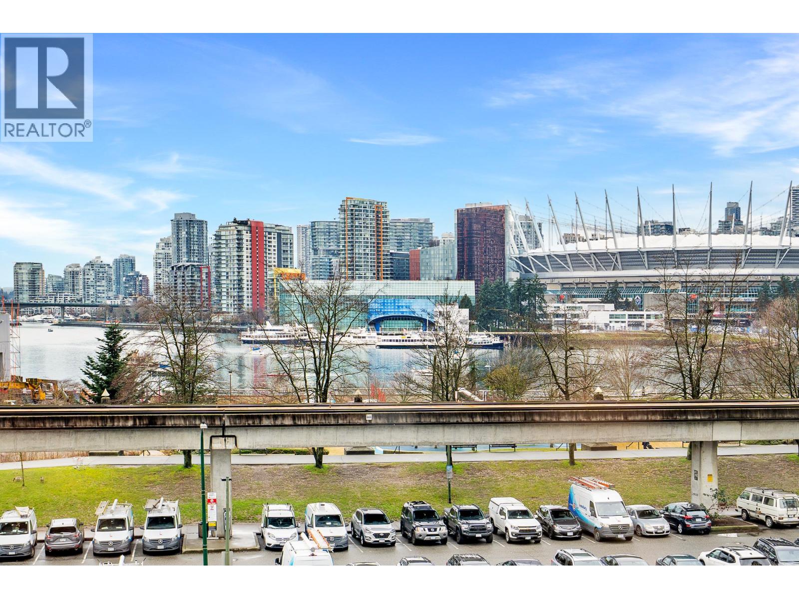 403 1188 Quebec Street, Vancouver, British Columbia  V6A 4B3 - Photo 2 - R3113932