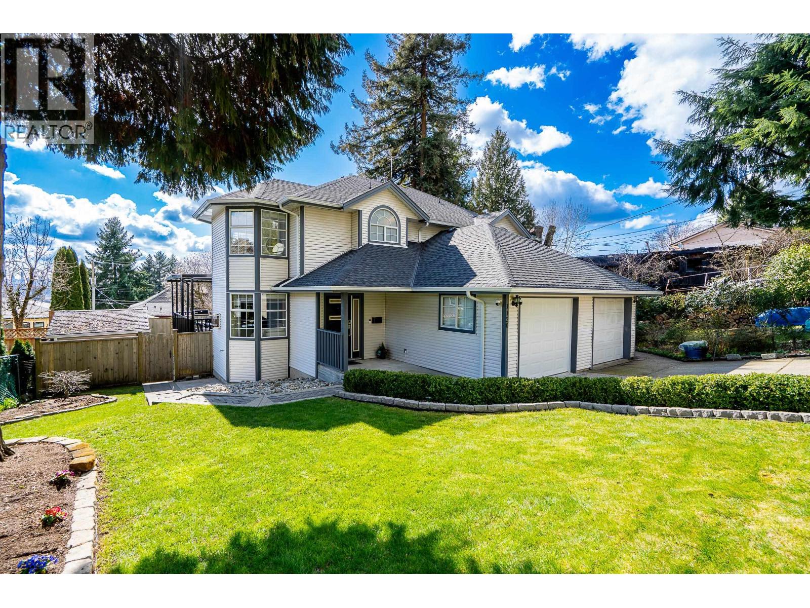 1120 Hachey Avenue, Coquitlam, British Columbia  V3K 2H4 - Photo 2 - R3113940