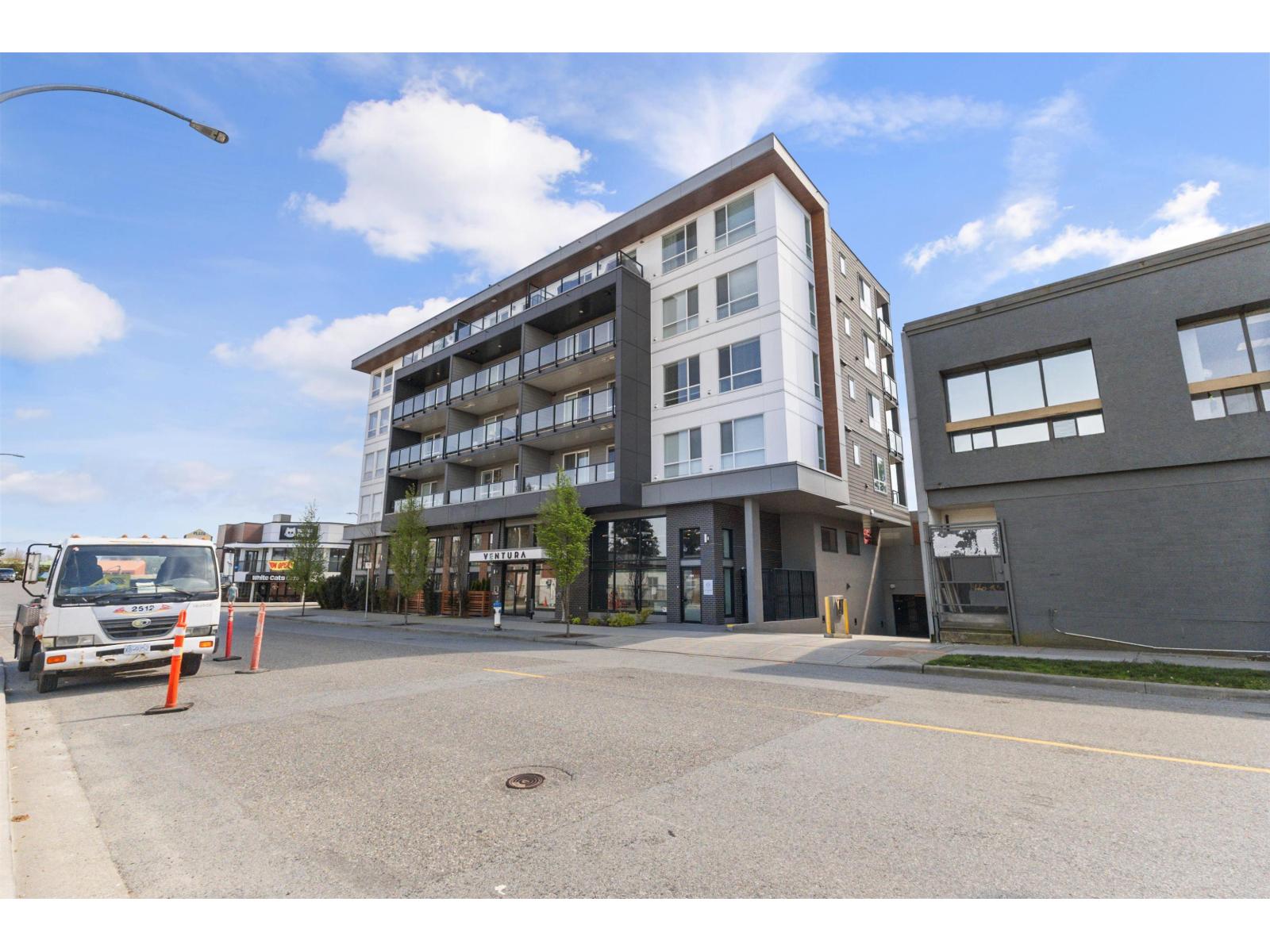 405 32838 Ventura Avenue, Abbotsford, British Columbia  V2S 0M5 - Photo 2 - R3102143