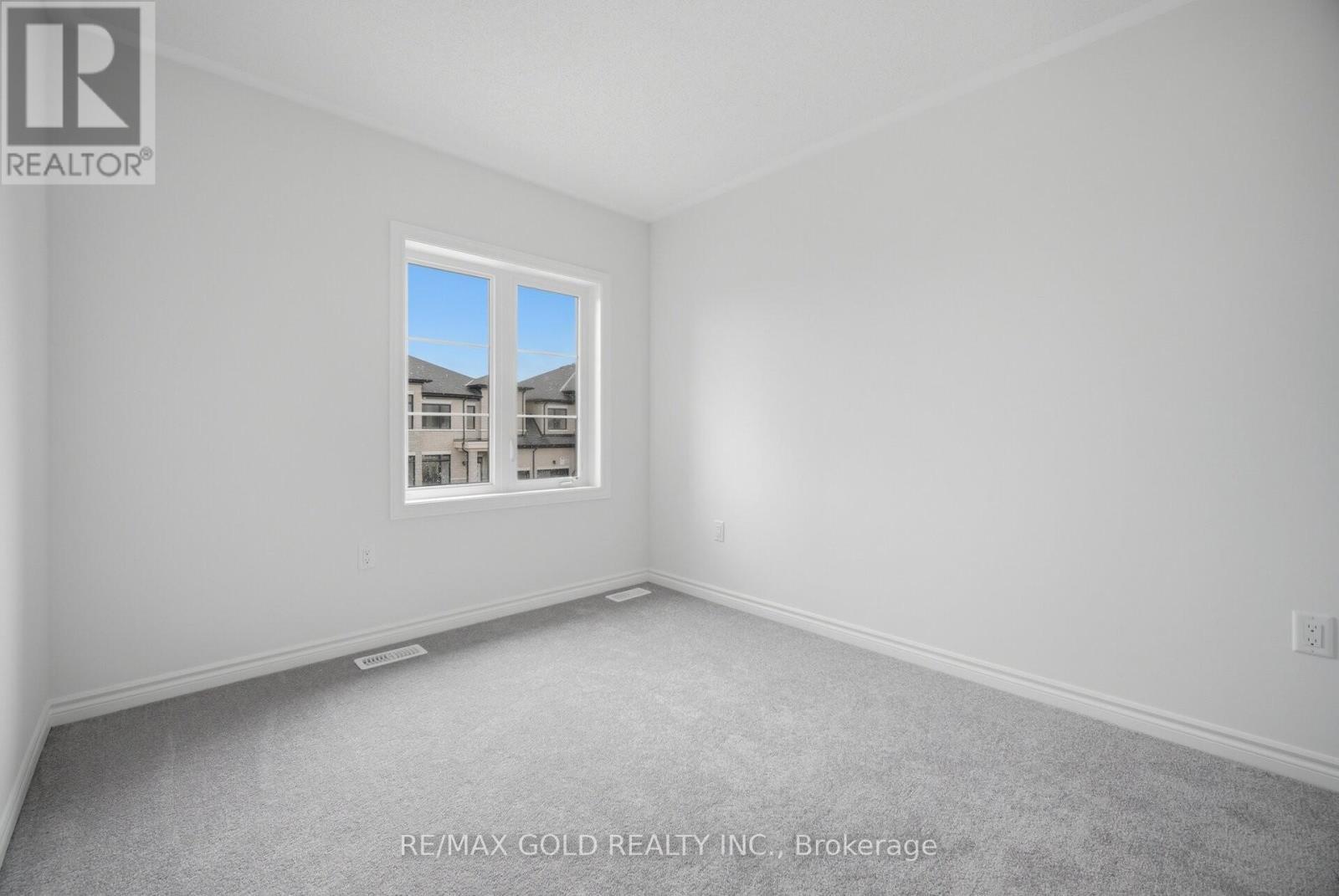 31 Watkins Road, Brampton, Ontario  L6R 4E3 - Photo 18 - W13024854