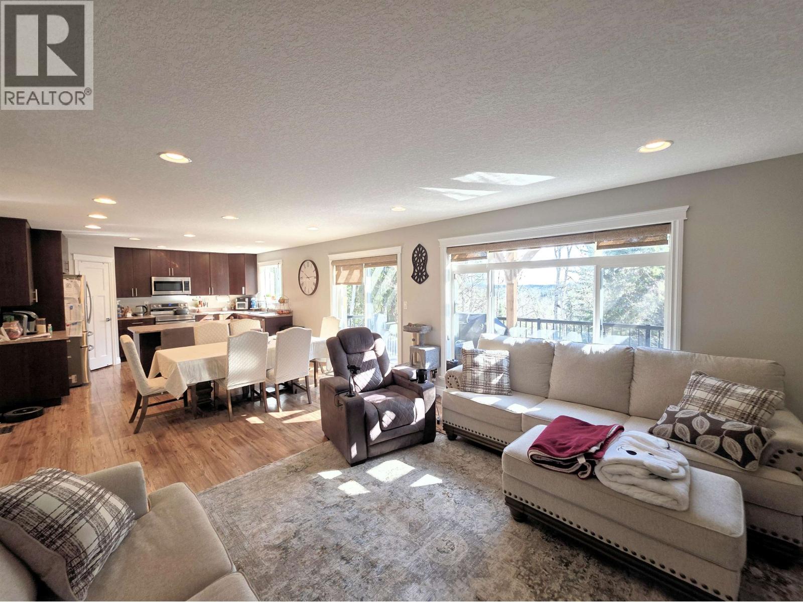 2870 Greenforest Crescent, Prince George, British Columbia  V2K 5B5 - Photo 8 - R3113992