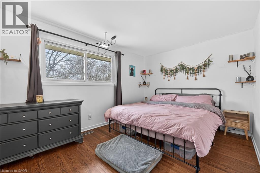 79 Prince Charles Drive, St. Catharines, Ontario  L2N 3Y8 - Photo 10 - 40822735