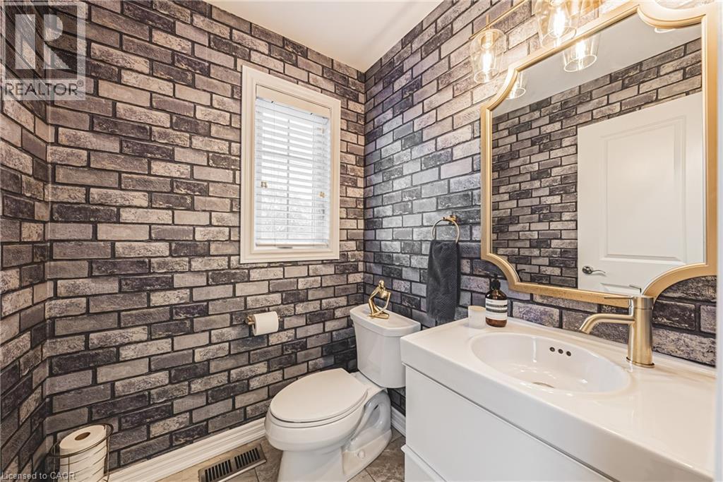 2220 Queensway Drive Unit# 4, Burlington, Ontario  L7R 0E7 - Photo 12 - 40822704