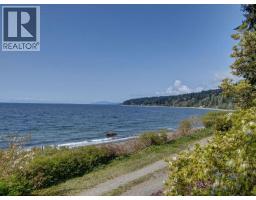 1708 OCEAN BEACH ESPLANADE, Gibsons, British Columbia