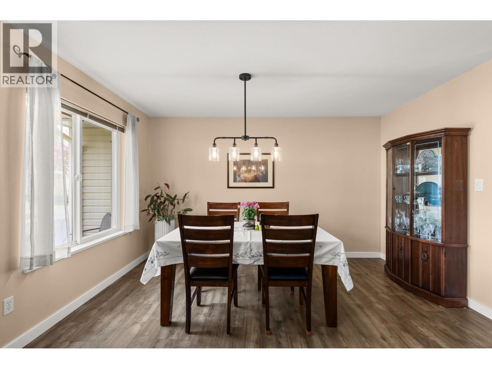 6365 Homestead Avenue, Sechelt, British Columbia  V7Z 0M7 - Photo 16 - R3113936