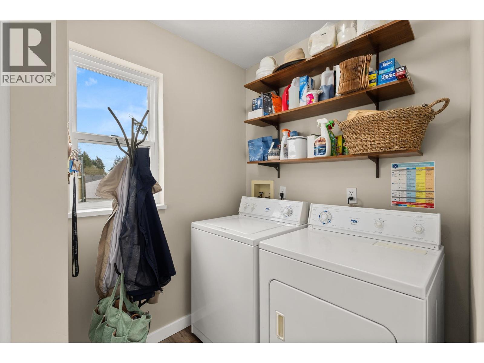 6365 Homestead Avenue, Sechelt, British Columbia  V7Z 0M7 - Photo 32 - R3113936