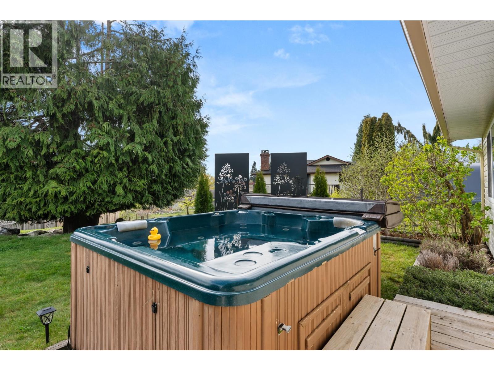 6365 Homestead Avenue, Sechelt, British Columbia  V7Z 0M7 - Photo 38 - R3113936