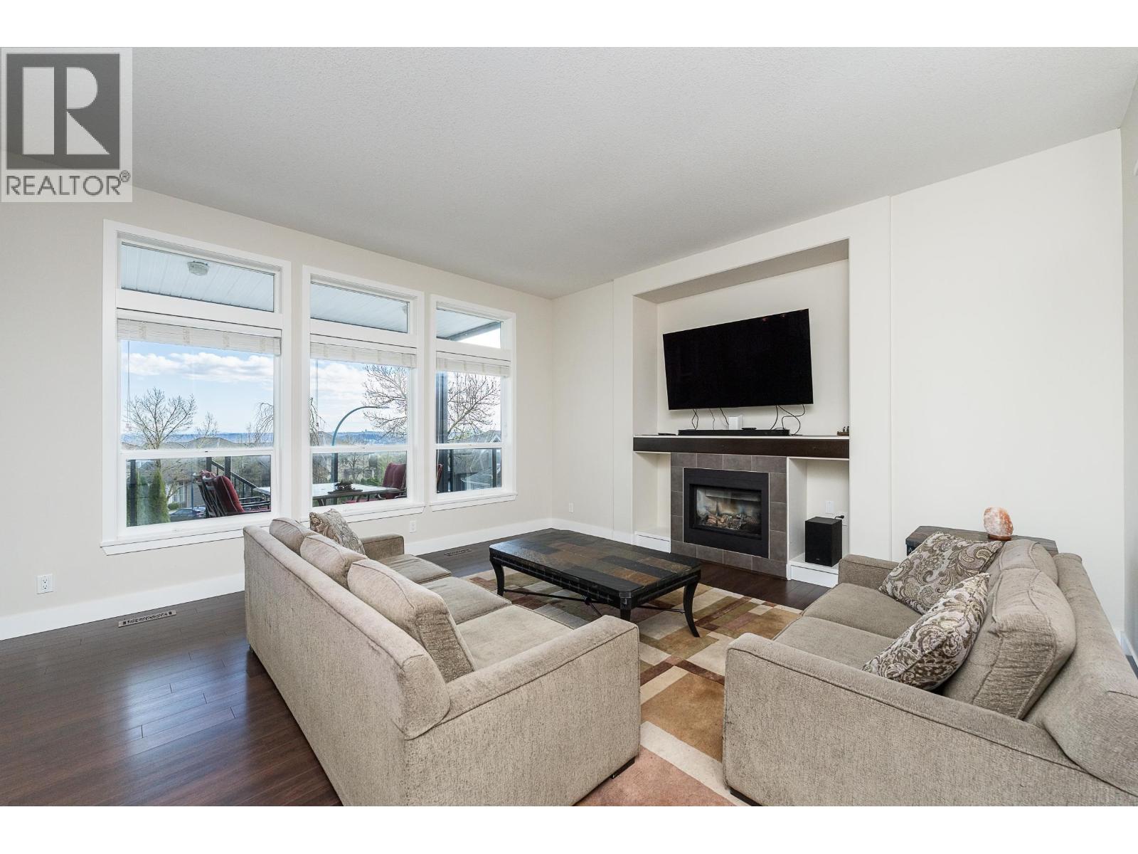 3416 Galloway Avenue, Coquitlam, British Columbia  V3E 0B8 - Photo 10 - R3113941