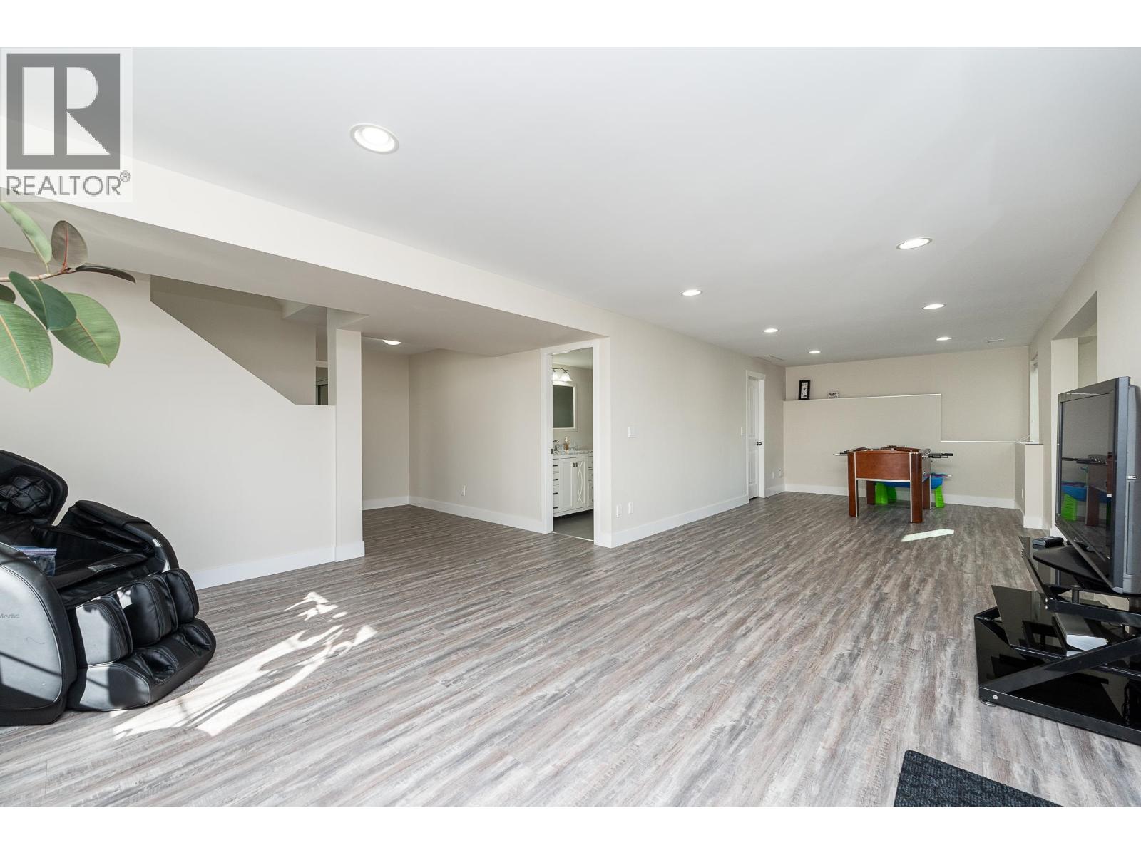 3416 Galloway Avenue, Coquitlam, British Columbia  V3E 0B8 - Photo 24 - R3113941