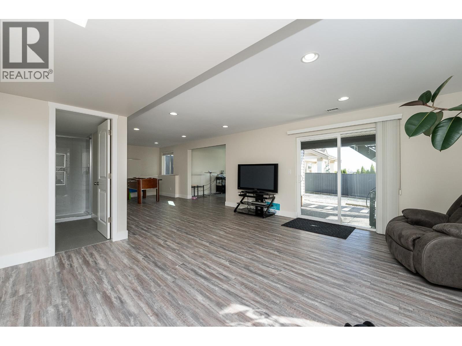 3416 Galloway Avenue, Coquitlam, British Columbia  V3E 0B8 - Photo 25 - R3113941