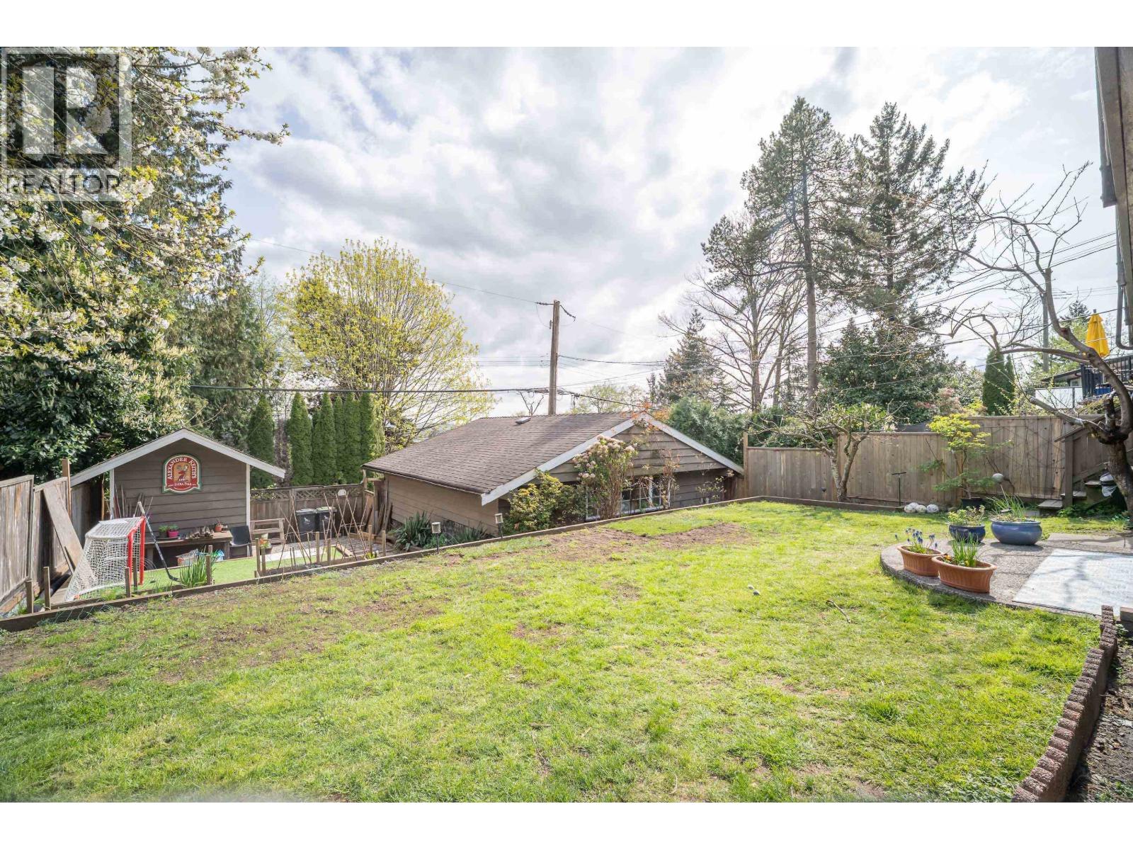 1119 Cloverley Street, North Vancouver, British Columbia  V7L 1N7 - Photo 28 - R3113955