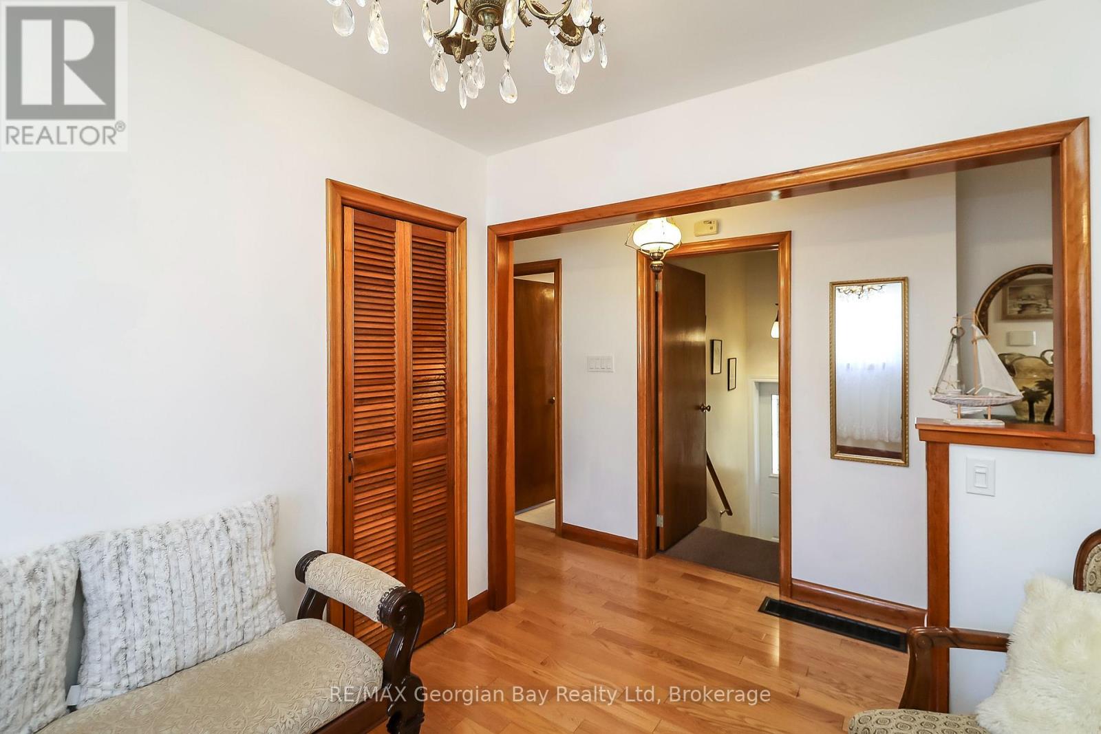 287 John Street, Midland, Ontario  L4R 2J6 - Photo 11 - S13025492